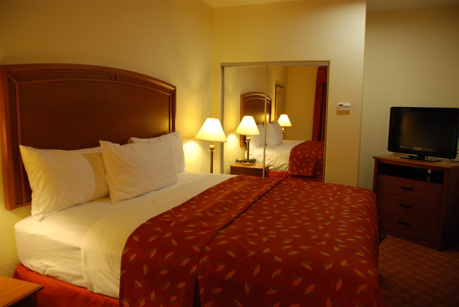 Best Western Plus San Antonio East Inn & Suites Zewnętrze zdjęcie