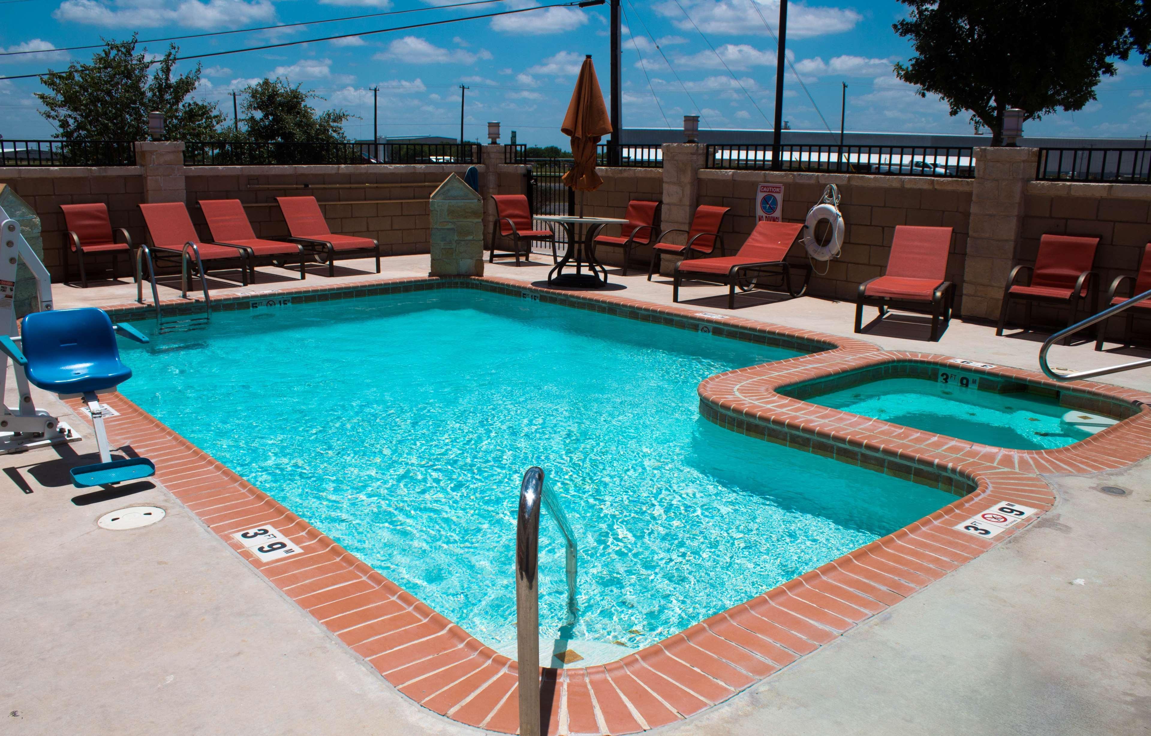 Best Western Plus San Antonio East Inn & Suites Zewnętrze zdjęcie